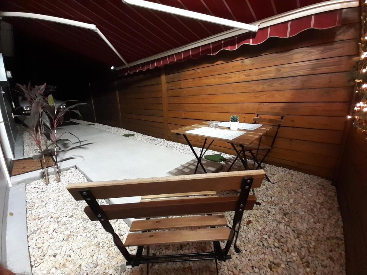 Luxurious Cozy Studio. Tampa Zewnętrze zdjęcie